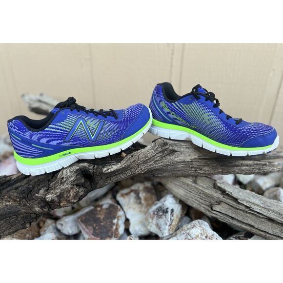 New Balance Womens Size 9.5 Purple Neon Green Cushioning Shoes‎ Sneakers W575BL1 - Picture 2 of 9